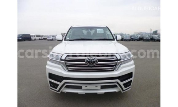 Buy Import Toyota Land Cruiser White Car in Import - Dubai in Kailahun Buy Import Toyota Land Cruiser White Car in Import - Dubai in Kailahun