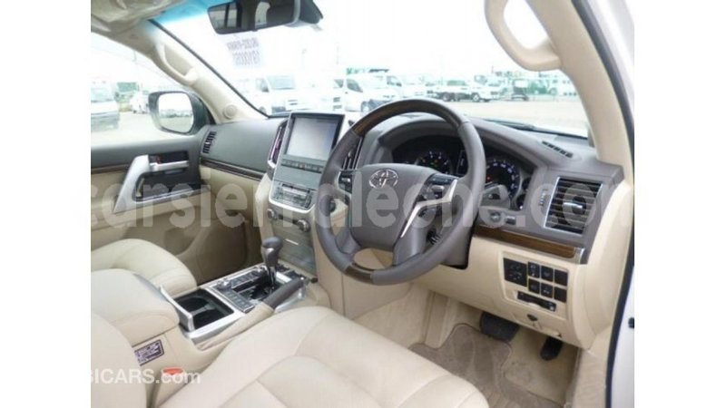 Big with watermark toyota land cruiser kailahun import dubai 5682