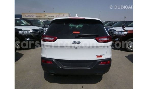 Buy Import Jeep Cherokee White Car in Import - Dubai in Kailahun Buy Import Jeep Cherokee White Car in Import - Dubai in Kailahun