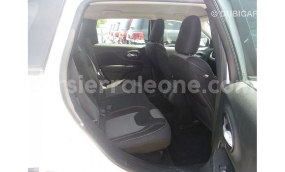 Buy Import Jeep Cherokee White Car in Import - Dubai in Kailahun Buy Import Jeep Cherokee White Car in Import - Dubai in Kailahun