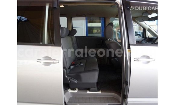 Buy Import Toyota Voxy Other Car in Import - Dubai in Kailahun Buy Import Toyota Voxy Other Car in Import - Dubai in Kailahun
