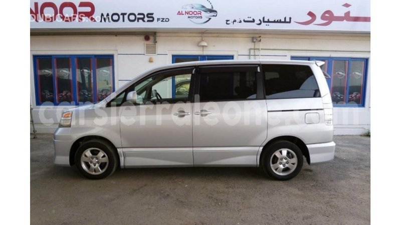 Big with watermark toyota voxy kailahun import dubai 5687