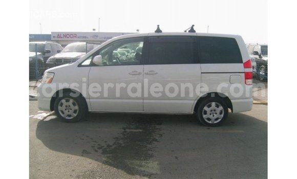 Buy Import Toyota Noah White Car in Import - Dubai in Kailahun Buy Import Toyota Noah White Car in Import - Dubai in Kailahun