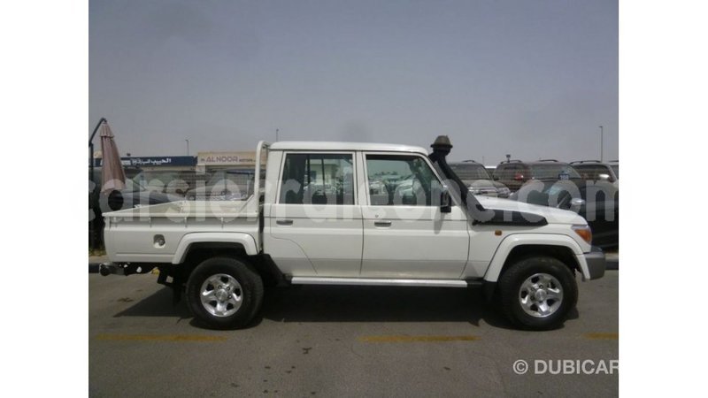 Big with watermark toyota land cruiser kailahun import dubai 5711