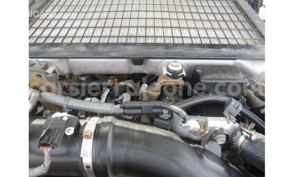 Buy Import Toyota Land Cruiser White Car in Import - Dubai in Kailahun Buy Import Toyota Land Cruiser White Car in Import - Dubai in Kailahun