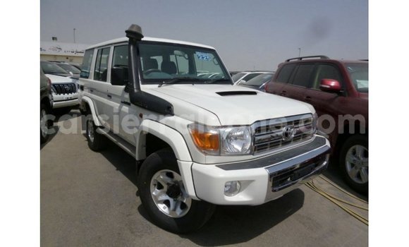 Buy Import Toyota Land Cruiser White Car in Import - Dubai in Kailahun Buy Import Toyota Land Cruiser White Car in Import - Dubai in Kailahun