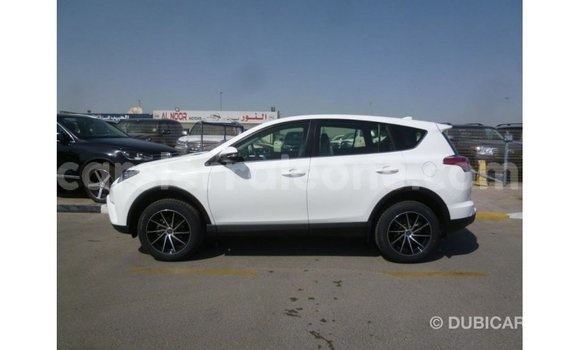 Buy Import Toyota 4Runner White Car in Import - Dubai in Kailahun Buy Import Toyota 4Runner White Car in Import - Dubai in Kailahun