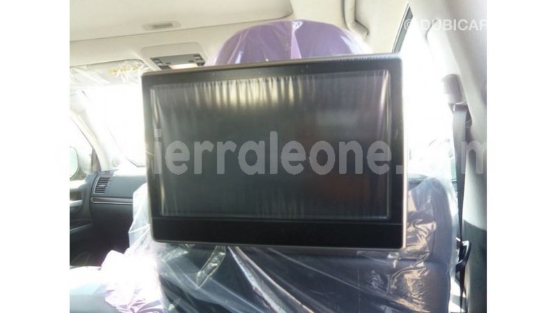 Big with watermark toyota land cruiser kailahun import dubai 5733