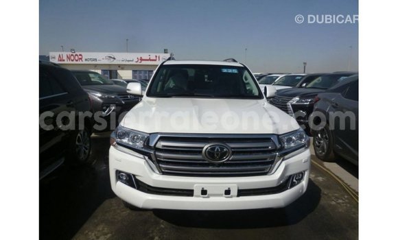 Buy Import Toyota Land Cruiser White Car in Import - Dubai in Kailahun Buy Import Toyota Land Cruiser White Car in Import - Dubai in Kailahun