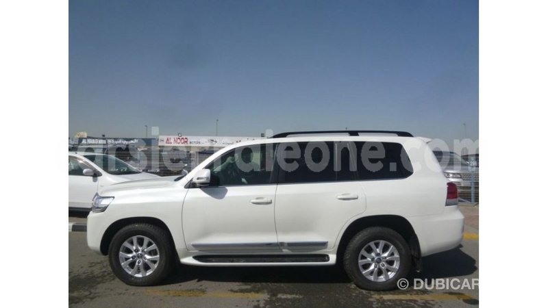 Big with watermark toyota land cruiser kailahun import dubai 5734