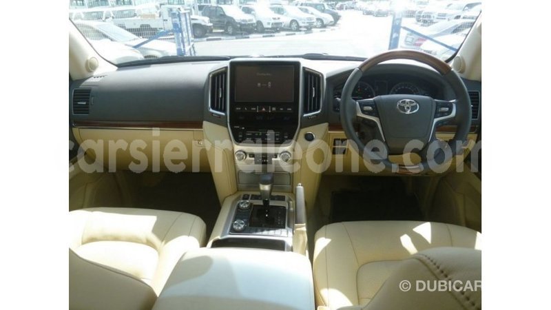 Big with watermark toyota land cruiser kailahun import dubai 5735