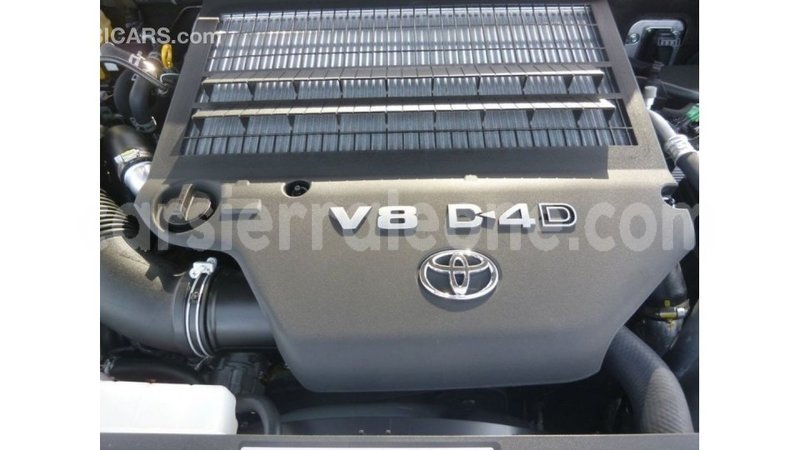 Big with watermark toyota land cruiser kailahun import dubai 5735