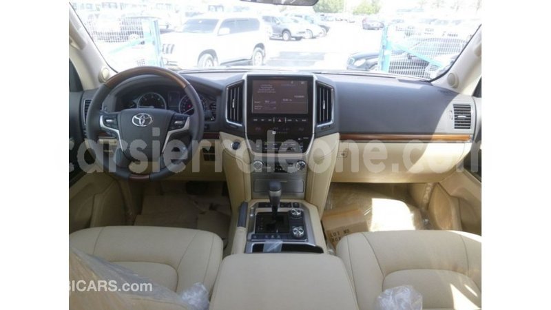 Big with watermark toyota land cruiser kailahun import dubai 5736