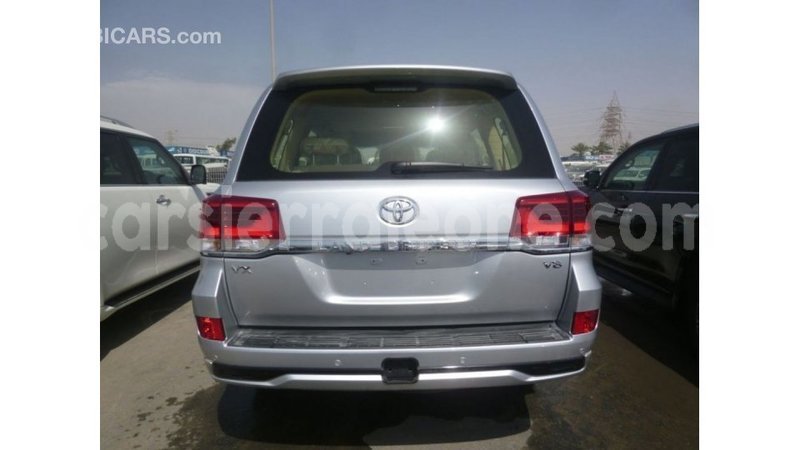 Big with watermark toyota land cruiser kailahun import dubai 5736