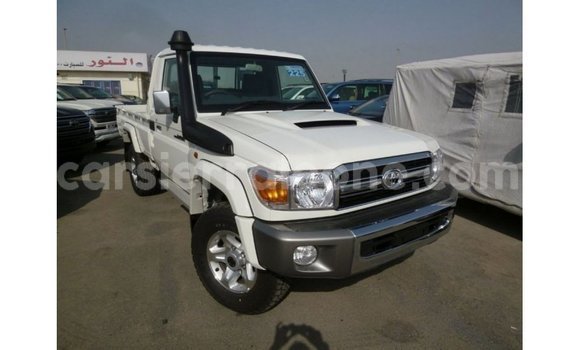 Buy Import Toyota Land Cruiser White Car in Import - Dubai in Kailahun Buy Import Toyota Land Cruiser White Car in Import - Dubai in Kailahun