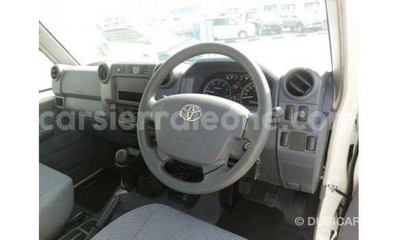 Buy Import Toyota Land Cruiser White Car in Import - Dubai in Kailahun Buy Import Toyota Land Cruiser White Car in Import - Dubai in Kailahun