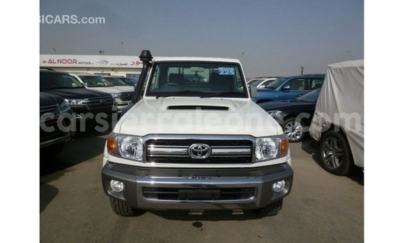 Buy Import Toyota Land Cruiser White Car in Import - Dubai in Kailahun Buy Import Toyota Land Cruiser White Car in Import - Dubai in Kailahun