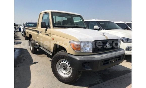 Buy Import Toyota Land Cruiser Beige Car in Import - Dubai in Kailahun Buy Import Toyota Land Cruiser Beige Car in Import - Dubai in Kailahun