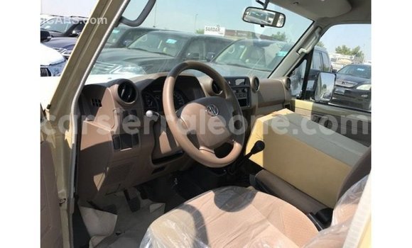 Buy Import Toyota Land Cruiser Beige Car in Import - Dubai in Kailahun Buy Import Toyota Land Cruiser Beige Car in Import - Dubai in Kailahun