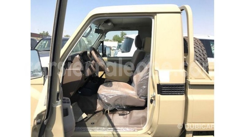 Big with watermark toyota land cruiser kailahun import dubai 5765