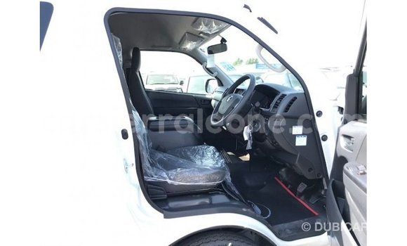 Buy Import Toyota Hiace White Car in Import - Dubai in Kailahun Buy Import Toyota Hiace White Car in Import - Dubai in Kailahun