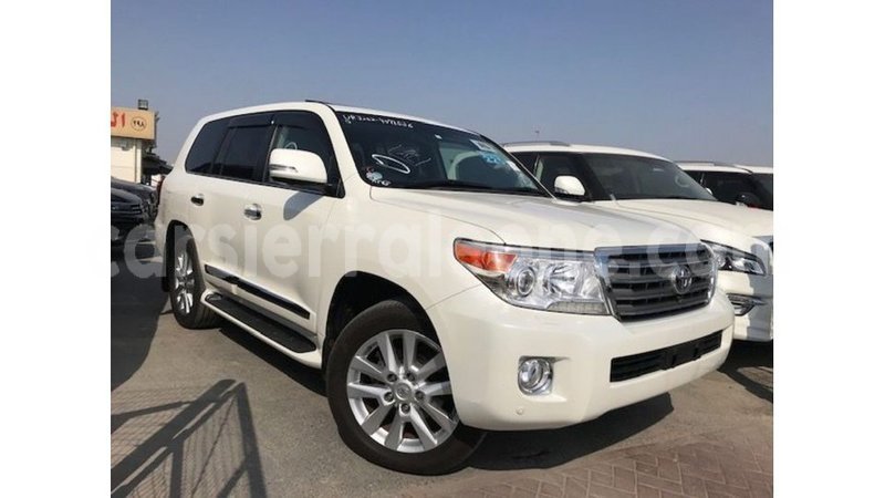 Big with watermark toyota land cruiser kailahun import dubai 5769