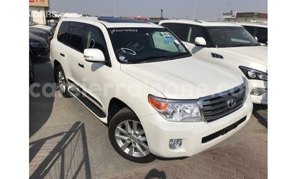 Buy Import Toyota Land Cruiser White Car in Import - Dubai in Kailahun Buy Import Toyota Land Cruiser White Car in Import - Dubai in Kailahun