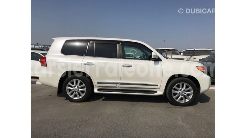 Big with watermark toyota land cruiser kailahun import dubai 5769