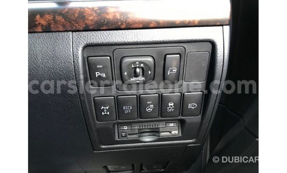 Buy Import Toyota Land Cruiser White Car in Import - Dubai in Kailahun Buy Import Toyota Land Cruiser White Car in Import - Dubai in Kailahun