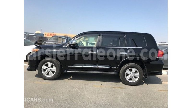 Big with watermark toyota land cruiser kailahun import dubai 5770