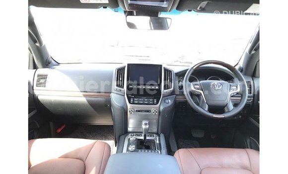 Buy Import Toyota Land Cruiser White Car in Import - Dubai in Kailahun Buy Import Toyota Land Cruiser White Car in Import - Dubai in Kailahun