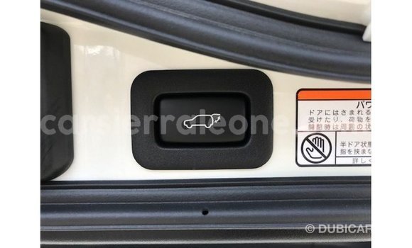 Buy Import Toyota Land Cruiser White Car in Import - Dubai in Kailahun Buy Import Toyota Land Cruiser White Car in Import - Dubai in Kailahun