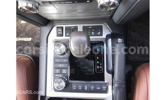 Buy Import Toyota Land Cruiser White Car in Import - Dubai in Kailahun Buy Import Toyota Land Cruiser White Car in Import - Dubai in Kailahun
