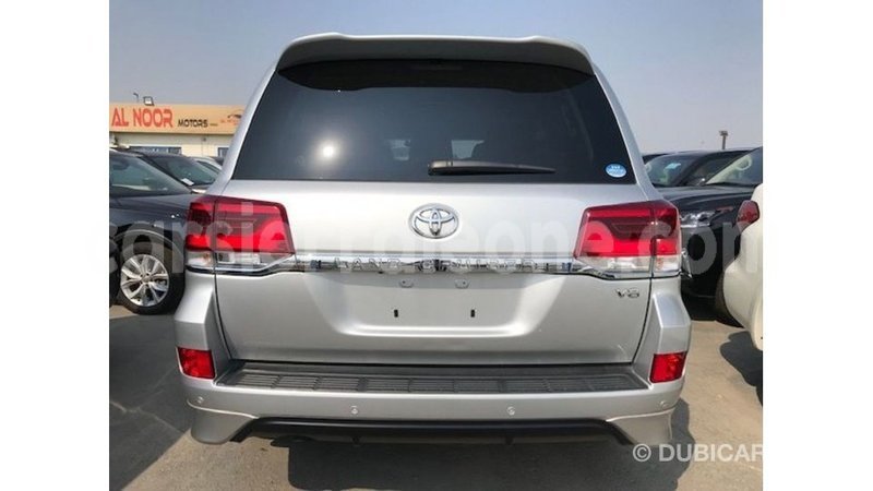 Big with watermark toyota land cruiser kailahun import dubai 5774