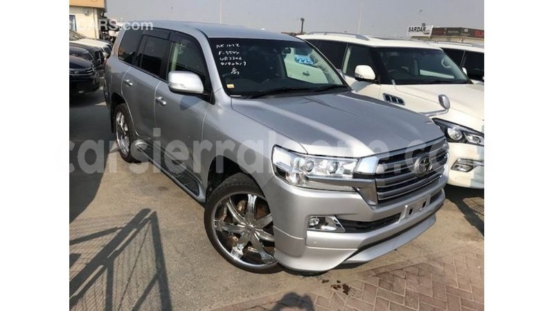 Big with watermark toyota land cruiser kailahun import dubai 5774