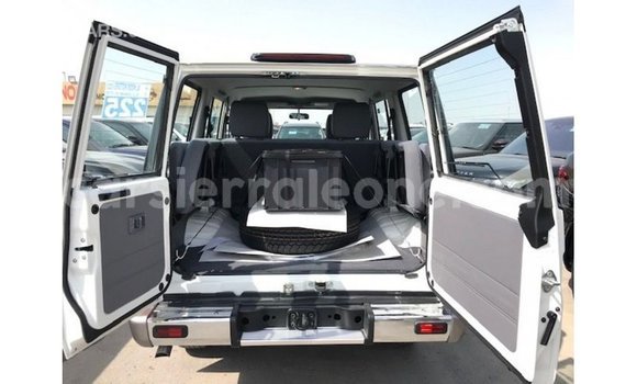 Buy Import Toyota Land Cruiser White Car in Import - Dubai in Kailahun Buy Import Toyota Land Cruiser White Car in Import - Dubai in Kailahun