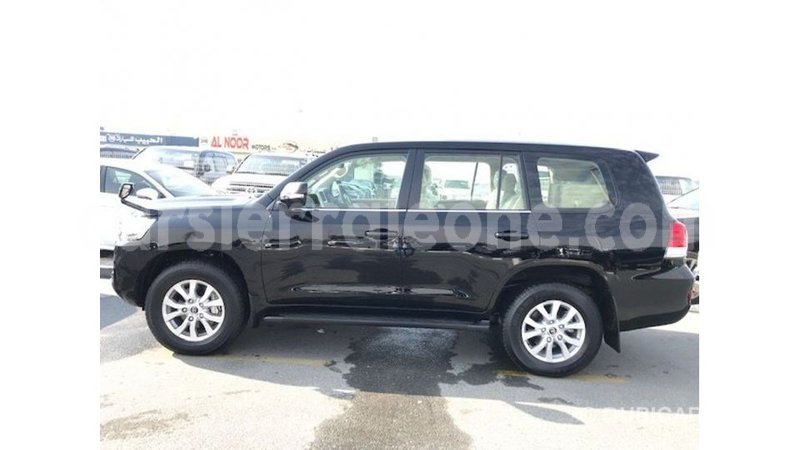 Big with watermark toyota land cruiser kailahun import dubai 5779