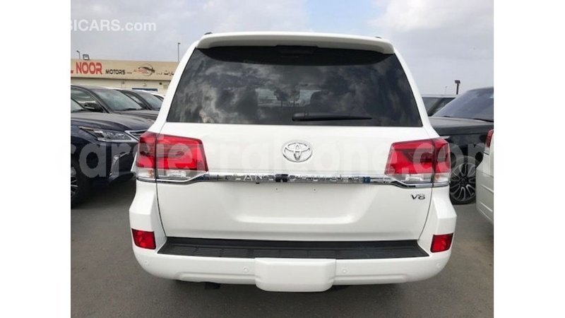 Big with watermark toyota land cruiser kailahun import dubai 5780