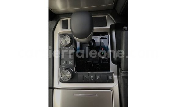Buy Import Toyota Land Cruiser White Car in Import - Dubai in Kailahun Buy Import Toyota Land Cruiser White Car in Import - Dubai in Kailahun