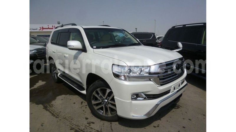 Big with watermark toyota land cruiser kailahun import dubai 5783