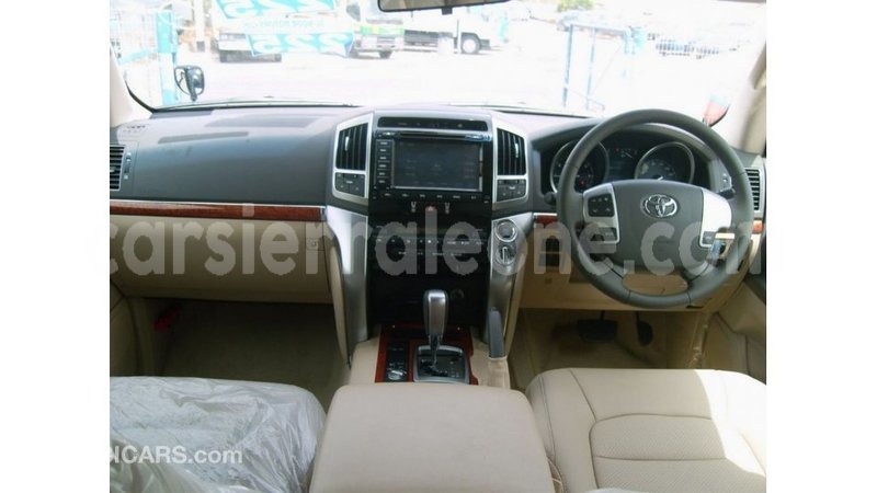 Big with watermark toyota land cruiser kailahun import dubai 5788