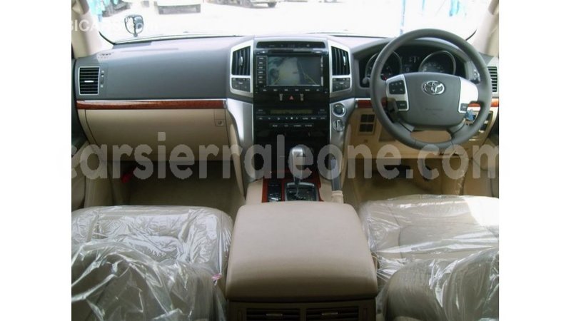 Big with watermark toyota land cruiser kailahun import dubai 5789