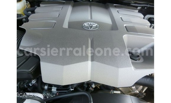 Buy Import Toyota Land Cruiser White Car in Import - Dubai in Kailahun Buy Import Toyota Land Cruiser White Car in Import - Dubai in Kailahun