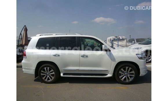 Buy Import Toyota Land Cruiser White Car in Import - Dubai in Kailahun Buy Import Toyota Land Cruiser White Car in Import - Dubai in Kailahun