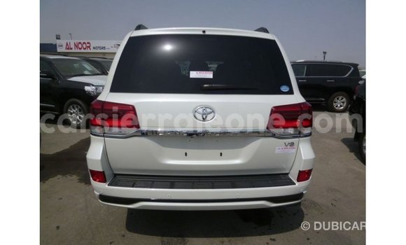 Buy Import Toyota Land Cruiser White Car in Import - Dubai in Kailahun Buy Import Toyota Land Cruiser White Car in Import - Dubai in Kailahun
