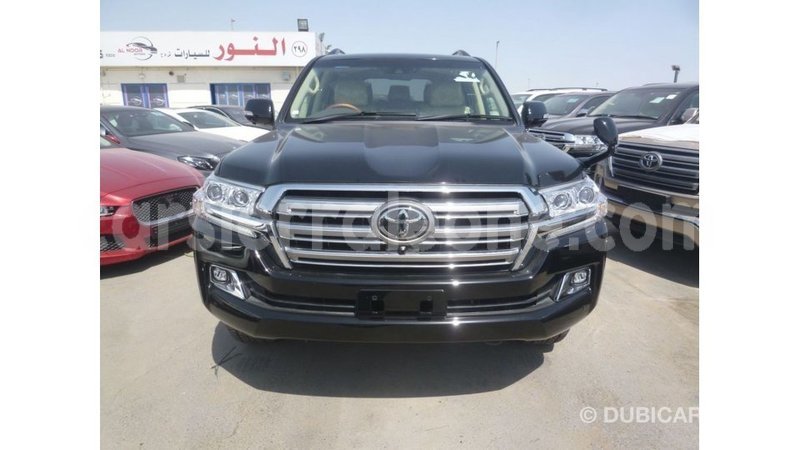 Big with watermark toyota land cruiser kailahun import dubai 5800