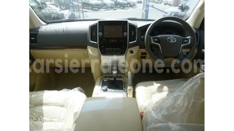 Big with watermark toyota land cruiser kailahun import dubai 5802