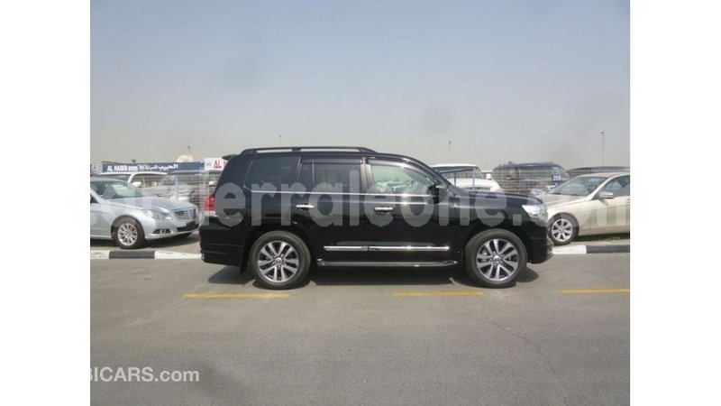 Big with watermark toyota land cruiser kailahun import dubai 5806