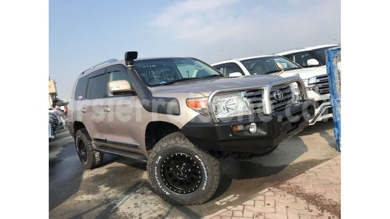 Big with watermark toyota land cruiser kailahun import dubai 5812