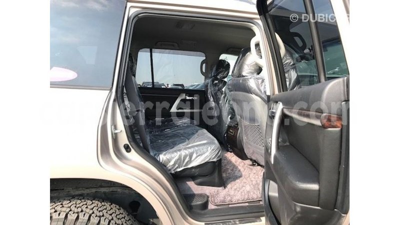 Big with watermark toyota land cruiser kailahun import dubai 5812